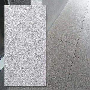 Płytka granitowa szara płomieniowana G603 New 40x60x2 cm