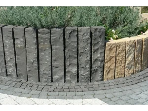 Ogrodowa Palisada Granitowa Łupana G690 Bazalt Black