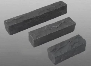 Ogrodowa Palisada Granitowa Łupana G690 Bazalt Black-Wizualizacja wygenerowana przy użyciu AI
