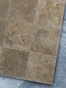 Trawertyn Noce CC Niewypełniony Szlif Bębnowany 20,3x20,3x1,2 cm