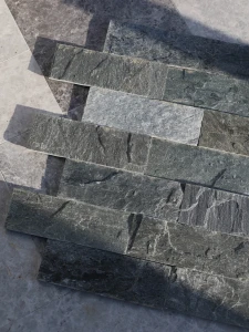 Kamień elewacyjny-dekoracyjny  kwarcytowy Silver Shine Brick 10x30