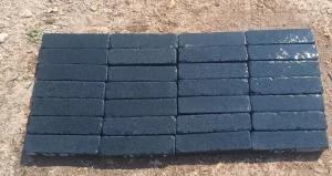 Kamień Wapień Kadappa Black Limestone Bębnowany 5x20x5 cm PRZEDSPRZEDAŻ!