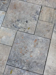 Trawertyn Ash Argent Antykowany Bębnowany 3 cm | 1kpl=0,742m2 | Komplet Rzymski