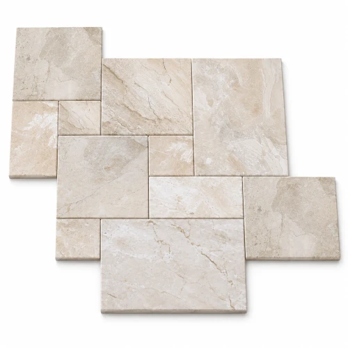 queen-beige-roman-opus-product-hero.webp