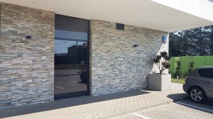 Kamień elewacyjny-dekoracyjny kwarcytowy Stackstone Beige Slate beżowo szary 10x36